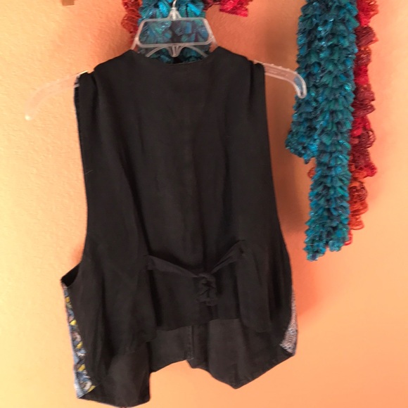 Boho multi color vest - Picture 2 of 4